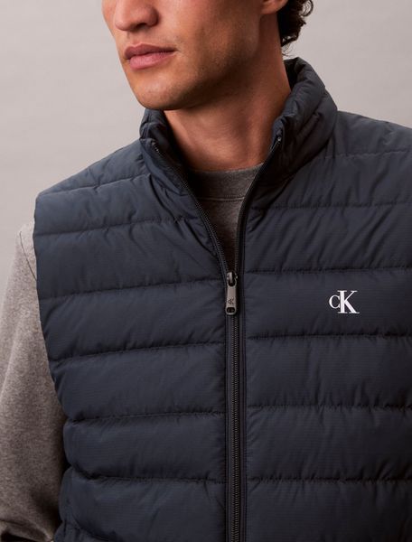 Жилетка Calvin Klein Ripstop Packable Puffer Vest 4RD578G 410 PPK 4RD578G 410 PPK фото